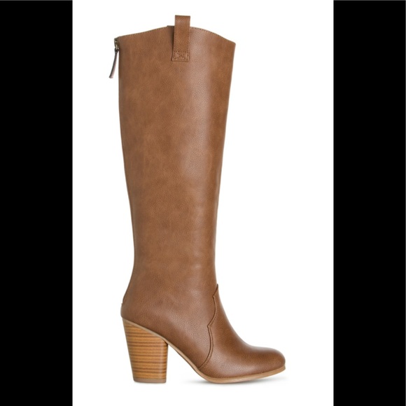 LAST PAIR! 🤠 NWT Shoe Dazzle Faux Leather Boots in Cognac in Size 7 - Picture 8 of 14